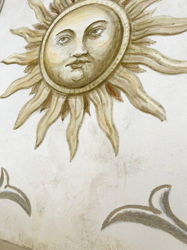 roman marmorino-plaster celestial buon fresco sgraffito by ilia fresco sun detail